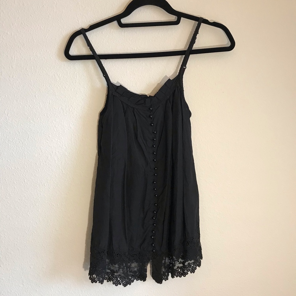 ⭐️FINAL SALE⭐️ ASOS Vila Lace Black Blouse Tank (button details)